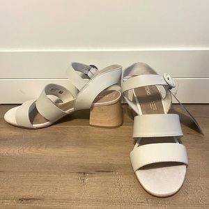 Toms Grace, Off White Leather Sandal with Heel